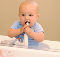 孩子多大开始刷牙合适 孩子刷牙的正确方法