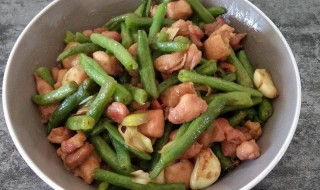 豇豆烧鸡教程 豇豆烧鸡肉做法