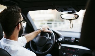 手动挡上路车道注意事项 手动挡上路车道要注意什么