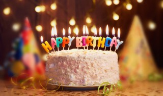 适合生日发朋友圈的句子有哪些 有什么可以生日发朋友圈的句子