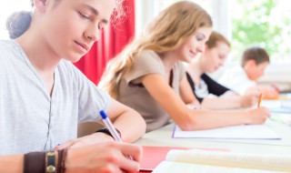 叛逆期孩子不去上学怎么办（叛逆期的孩子不上学怎么办）