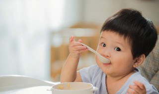 宝宝初期辅食添加方法 宝宝初期辅食怎样添加