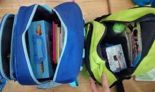 小学生收拾书包的正确方法 小学生收拾书包的方法