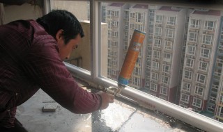 工地玻璃打胶技巧 怎么给玻璃打胶
