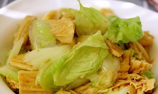 鸭蛋黄炒小白菜怎么做 鸭蛋黄炒小白菜需要什么材料