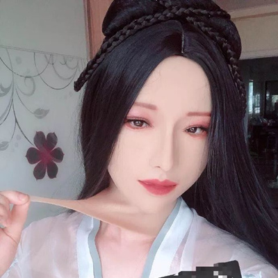 搞笑图文：颜值主播除了美颜还有人皮面具这招！
