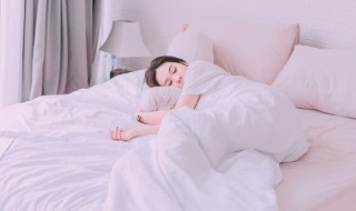 睡前喝水到底好不好 睡前喝水会影响睡眠吗