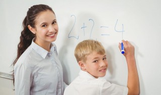 小孩上学不听老师话怎么办（刚上学的孩子不听老师话怎么办）