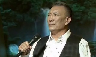 贾玲的父亲叫什么名字 贾玲父亲的简介