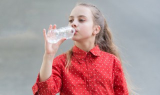女孩早恋如何解决，早恋的女孩有什么好办法能解决