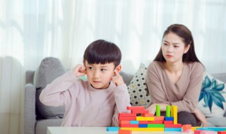 高中生女孩叛逆期教育方法 高中女学生叛逆期怎么教育