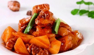 鸡块炖土豆芹菜的做法 鸡块炖土豆芹菜怎么做
