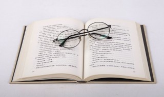 范仲淹二岁而孤的译文 范仲淹二岁而孤怎么翻译