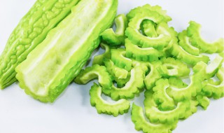 苦瓜炒牛柳做法步骤 怎么做苦瓜炒牛柳