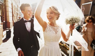 闺蜜新婚祝福语创意 如何祝福闺蜜新婚