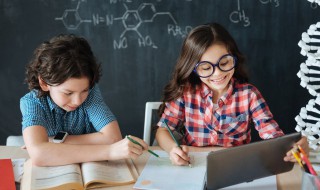 遇到孩子早恋怎么办（碰到早恋的孩子怎么办）