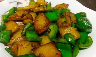 土豆块和辣椒怎么做 土豆块和辣椒的做法