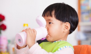 对于叛逆的孩子应该怎么做（对于叛逆的孩子应该怎么做家长）