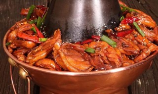 怎么做新鲜鸡火锅 又嫩又鲜的鸡肉火锅怎么做