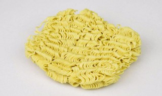 泡面里的面饼怎么做的 方便面面饼是如何做的