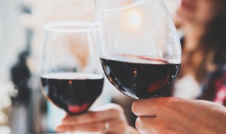 红酒的喝酒技巧 红酒可以一口闷吗