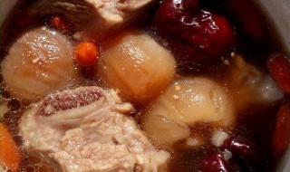 排骨炖龙眼肉怎么做 排骨炖龙眼肉做法简单介绍