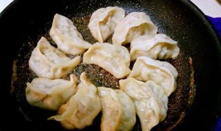 如何制作锅贴饺子 锅贴饺子如何制作