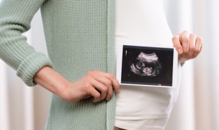 已婚女人梦见自己流产（已婚女人梦见自己流产是个男孩）