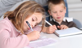 英文12怎么读（英文12怎么读?）