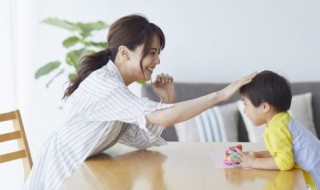 怎么刺激孩子开口说话 怎么刺激孩子开口说话有视频