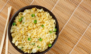 蛋豆芽炒饭怎么做好吃 蛋豆芽炒饭做法步骤介绍